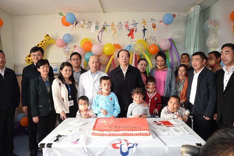 國(guó)家民委副主任趙勇調(diào)研無錫明慈醫(yī)院紅石榴家園建設(shè)情況
